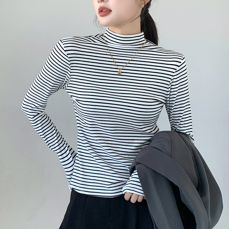 بلوزة نسائية كلاسيكية مخططة بر - مراجعة Base Layer Top وسعره