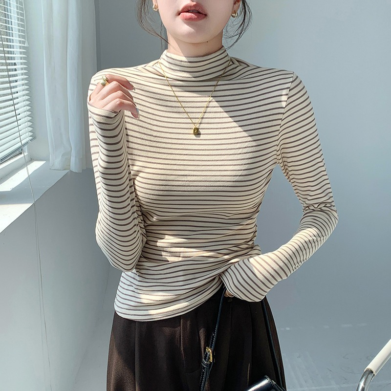 بلوزة نسائية كلاسيكية مخططة بر - مراجعة Base Layer Top وسعره