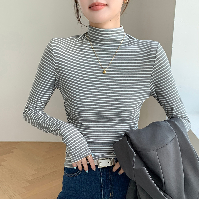 بلوزة نسائية كلاسيكية مخططة بر - مراجعة Base Layer Top وسعره